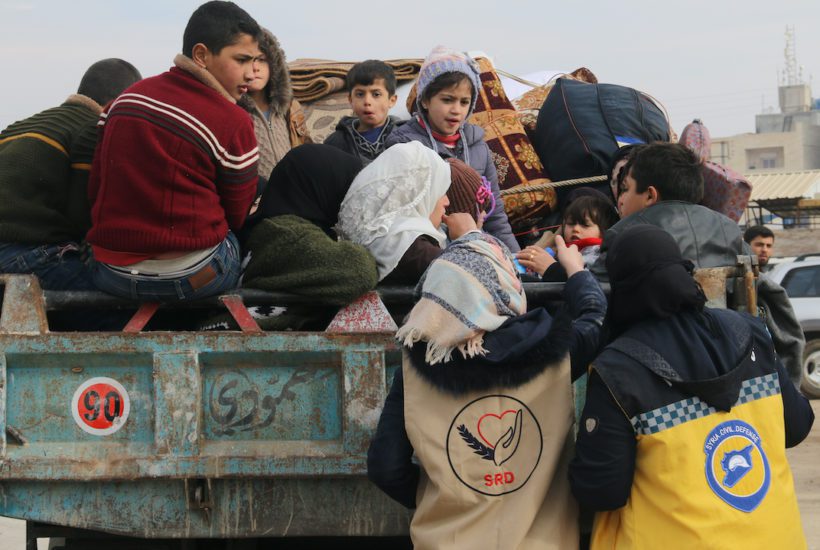 Relief teams distribute aid to Syrian refugees | © Mohammad Bash/Shutterstock